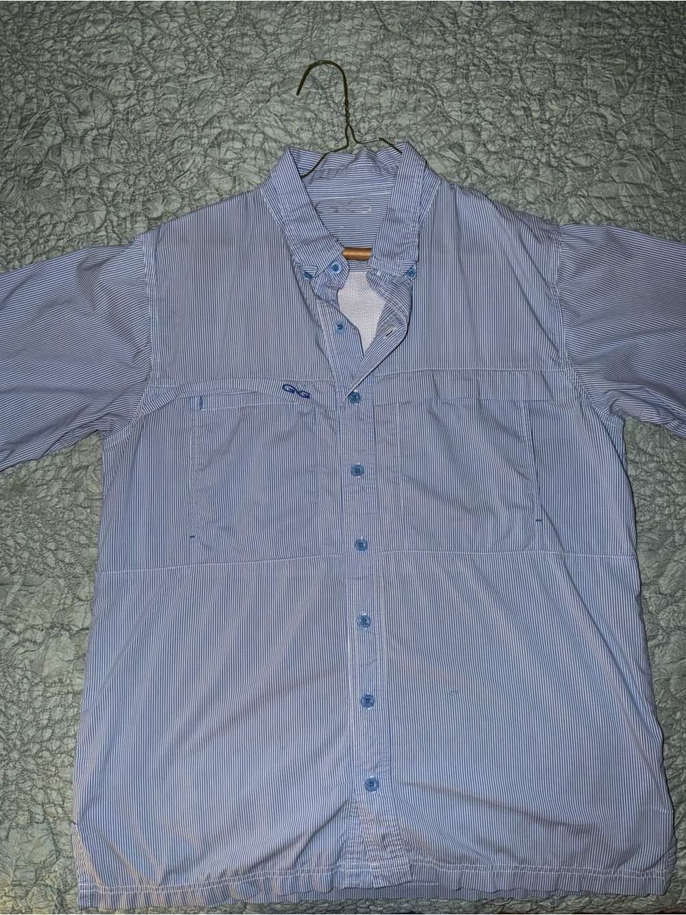 GG Collection Light Blue & White Striped Short Sleeve Button-Down Shirt